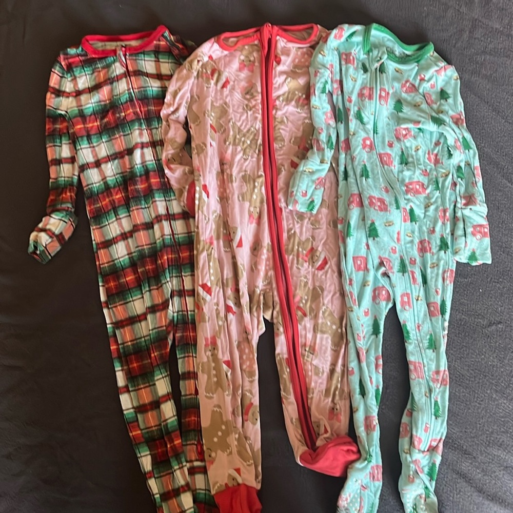 3 pairs of Christmas bamboo pajamas by free birdees size 6-12